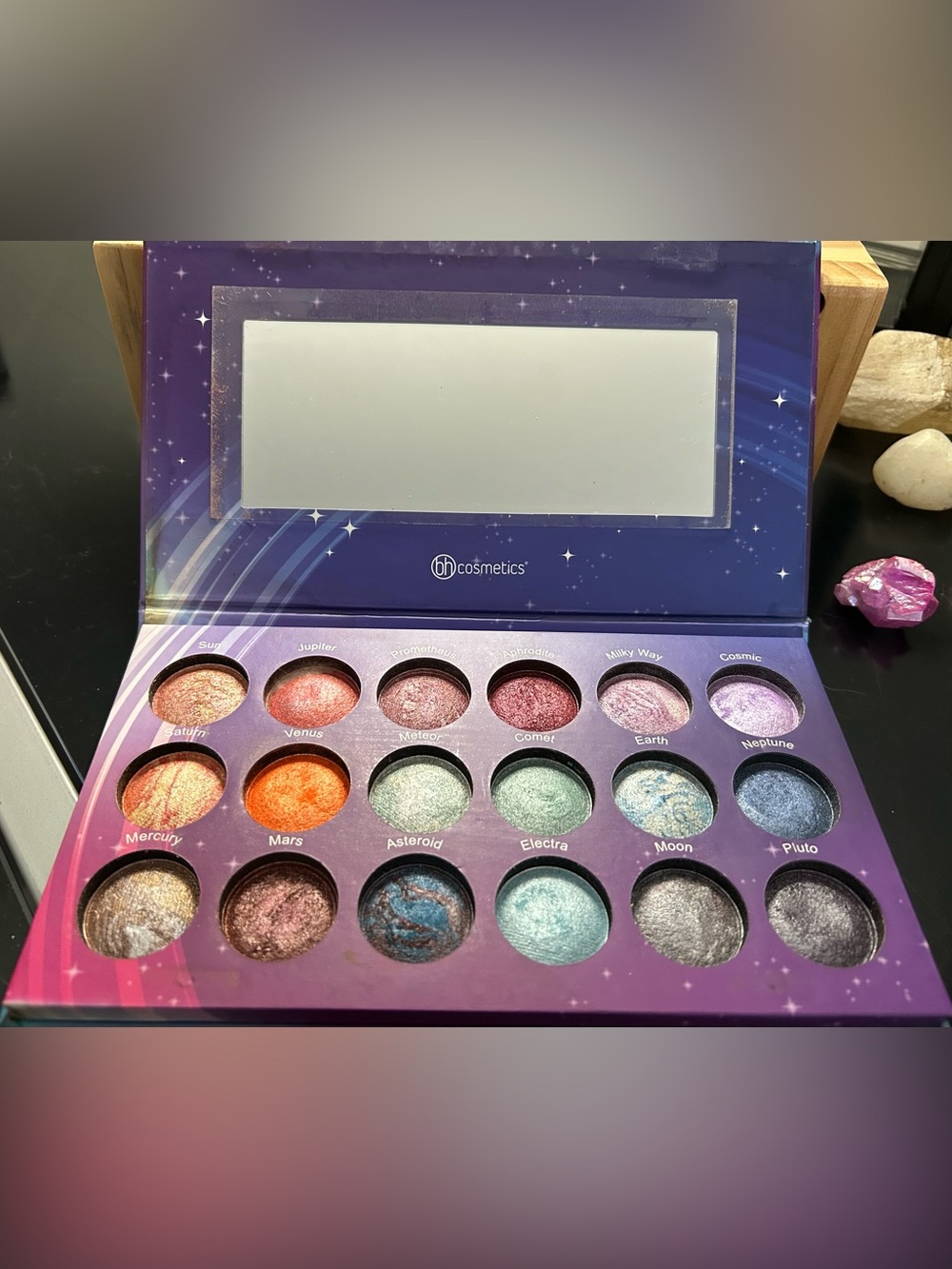 BH Cosmetics Galaxy Chic 18-Color Baked Eyeshadow Palette - Purple Pink